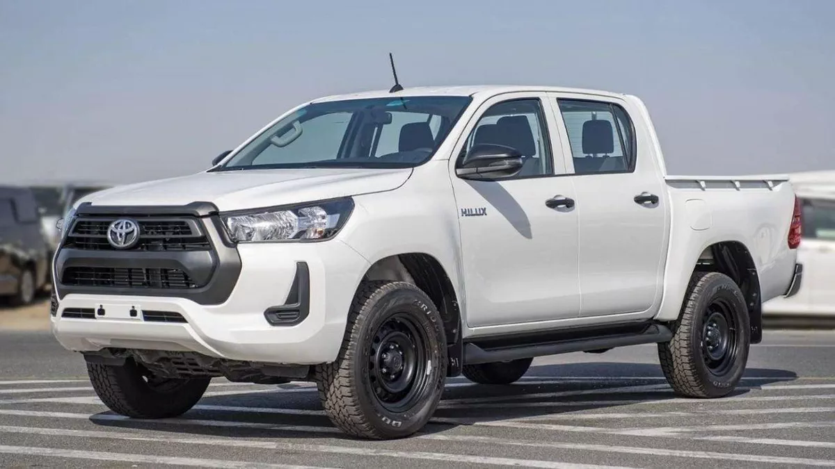 Toyota Hilux GL HILUX 2.4L MED OPTION