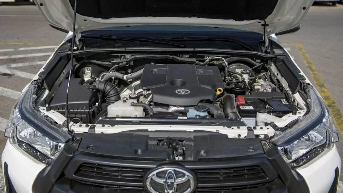 Toyota Hilux GL HILUX 2.4L MED OPTION-19-0