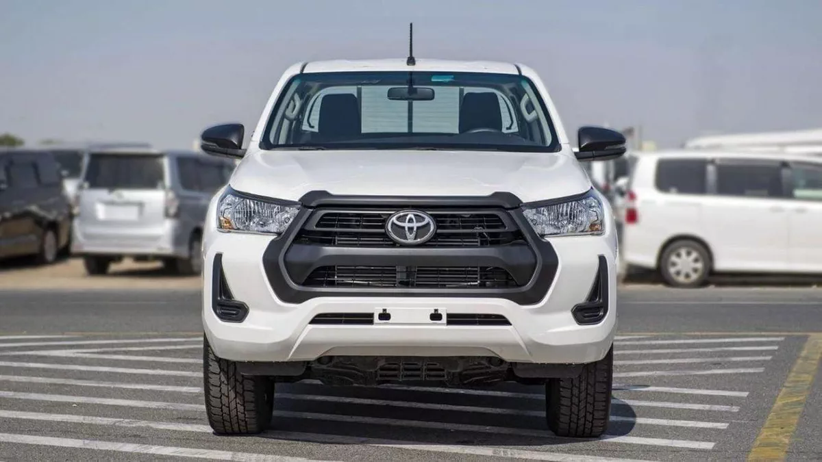 Toyota Hilux GL HILUX 2.4L MED OPTION-1-0