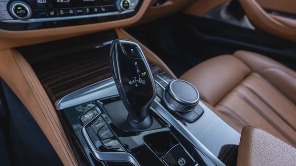 BMW 5 Series 520 2021