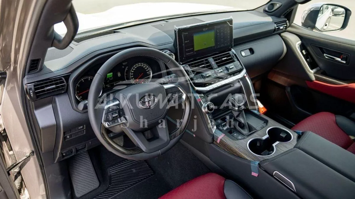 Toyota Land Cruiser VXR TOYOTA LAND CRUISER LC300 VXR 3.3D AT MY2025-9-0