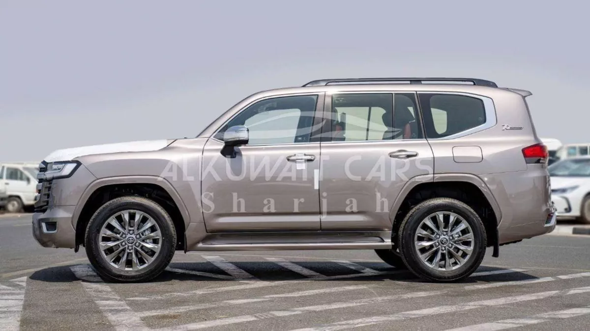 Toyota Land Cruiser VXR TOYOTA LAND CRUISER LC300 VXR 3.3D AT MY2025-8-0