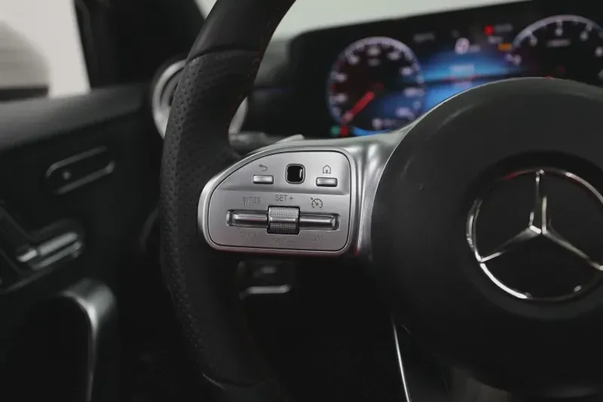 Mercedes-Benz A-Class A 250-6-6