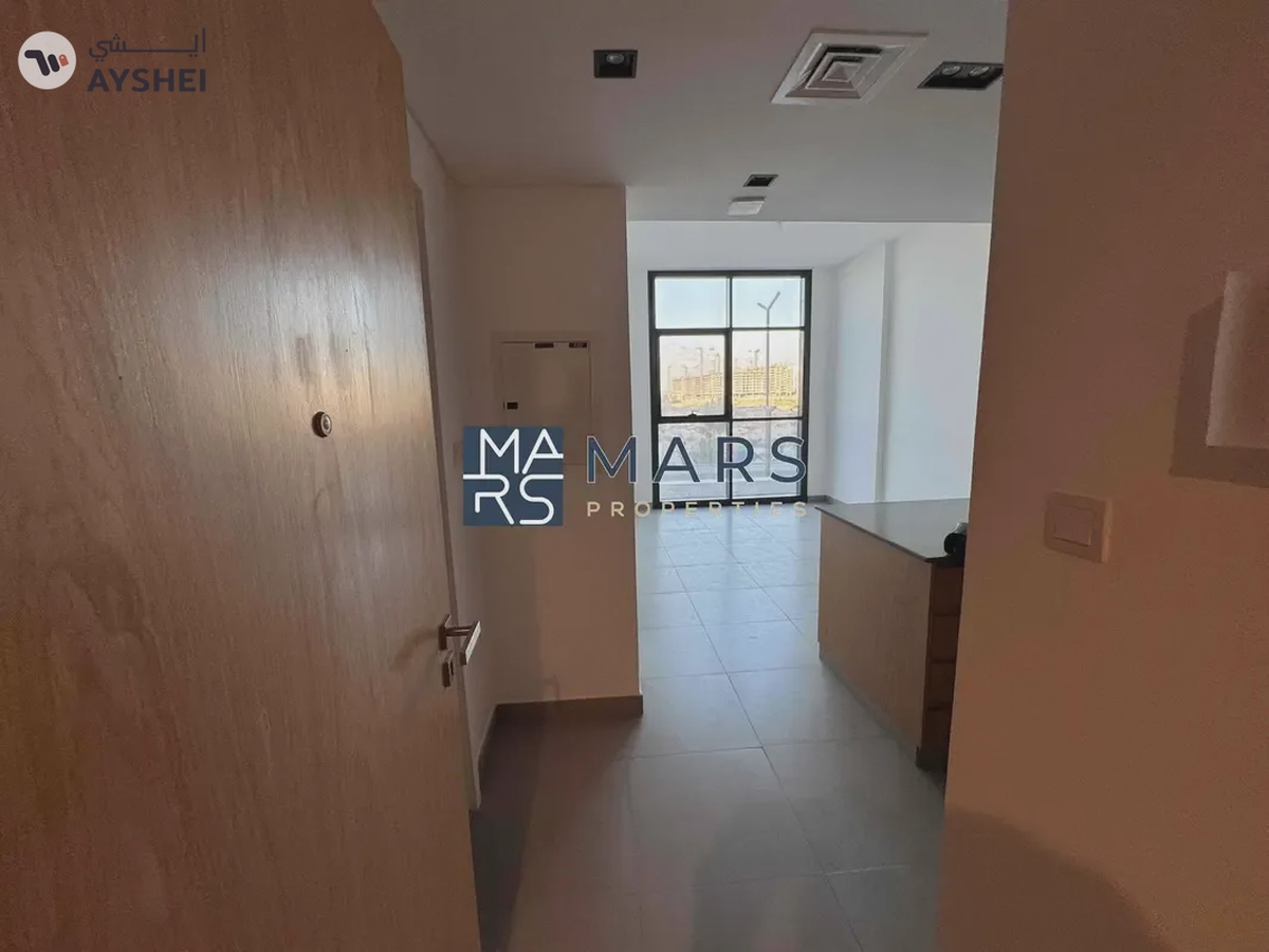| BRAND NEW 1 BEDROOM | READY TO MOVE | FREEHOLD | PRIME LOCATION