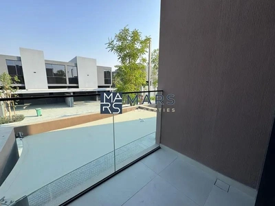 Prestigious Community – Masaar Villas with Elegant Emirati Design. Robinia, Masaar-6