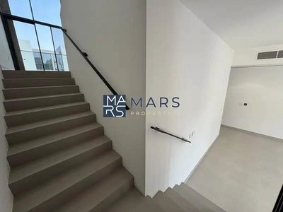 Prestigious Community – Masaar Villas with Elegant Emirati Design. Robinia, Masaar-7