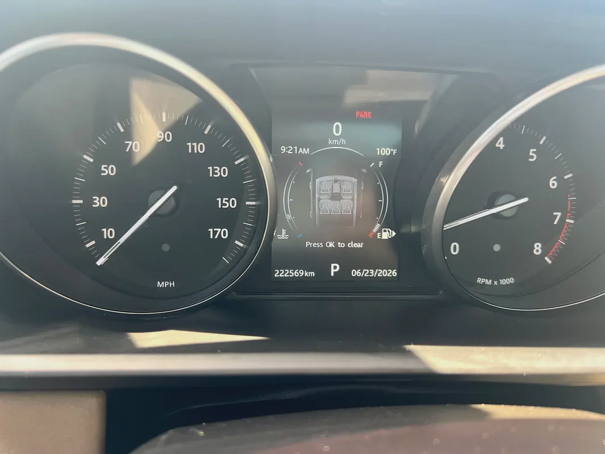 Land Rover Range Rover Sport HSE 2017 - American Specs - Excellent Condition-15-15