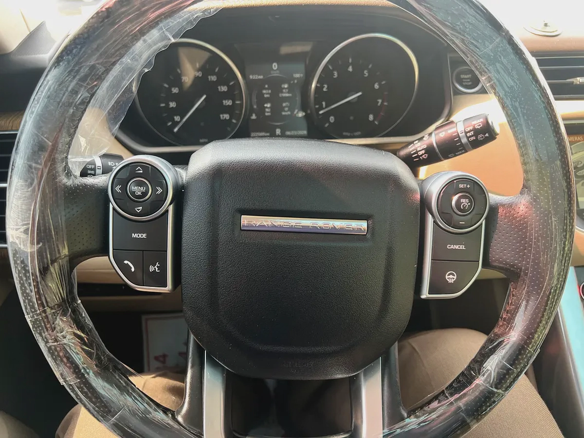 Land Rover Range Rover Sport HSE 2017 - American Specs - Excellent Condition-16-16
