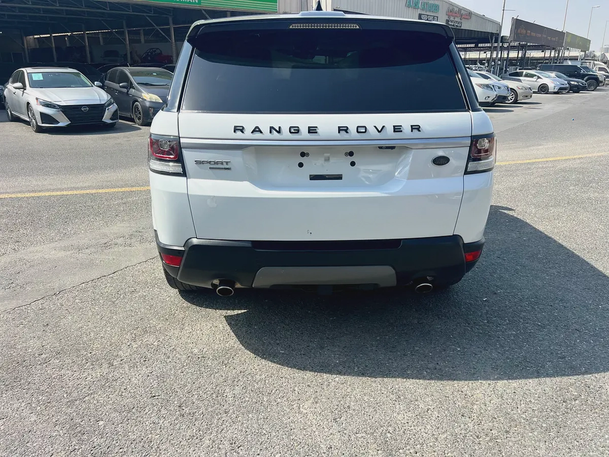 Land Rover Range Rover Sport HSE 2017 - American Specs - Excellent Condition-6-6