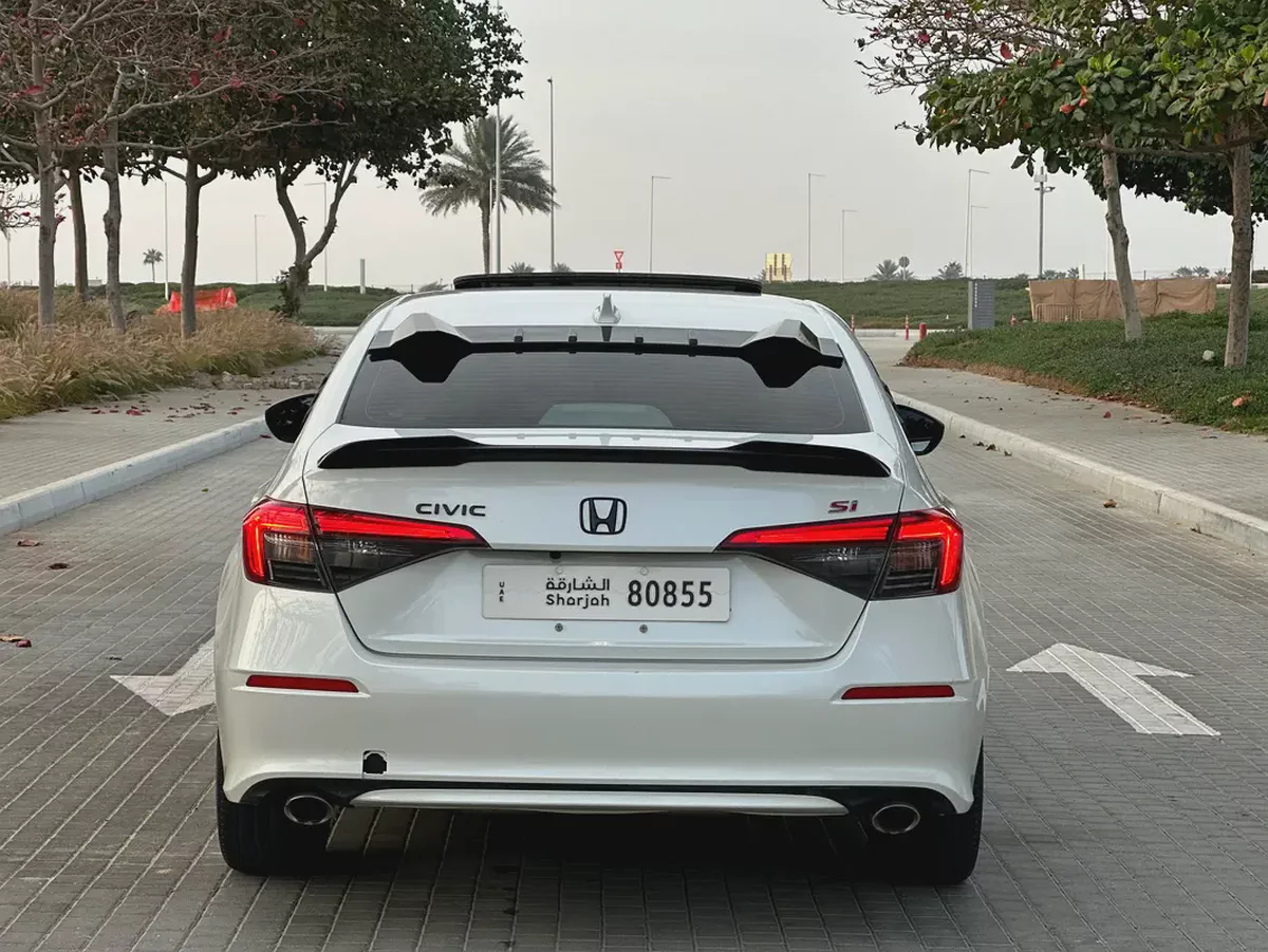 Honda Civic 2022 Si - full options- in excellent condition  - 1.5 turbo ( 200HP )-4-4