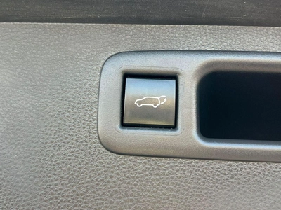 Toyota Highlander 2022 Toyota Highlander Hybrid GLE Full Option Gcc -2.5L V4 - Rear Camera & Sensor - Leather Seat - S-19