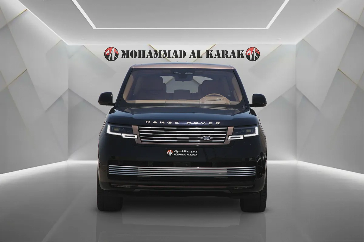 RANGE ROVER VOGUE SV - 2023 - GCC - LOW MILEAGE - FULLY LOADED - AMAZING CONDITION