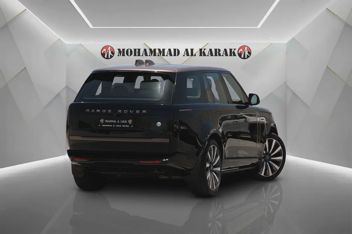 RANGE ROVER VOGUE SV - 2023 - GCC - LOW MILEAGE - FULLY LOADED - AMAZING CONDITION-5-5