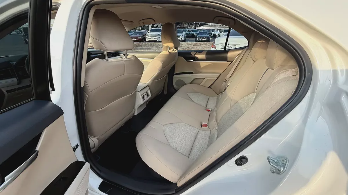 Toyata Camry LE Hybrid 2021 GCC specs, Free offers! Bank loan can be arranged!-9-9