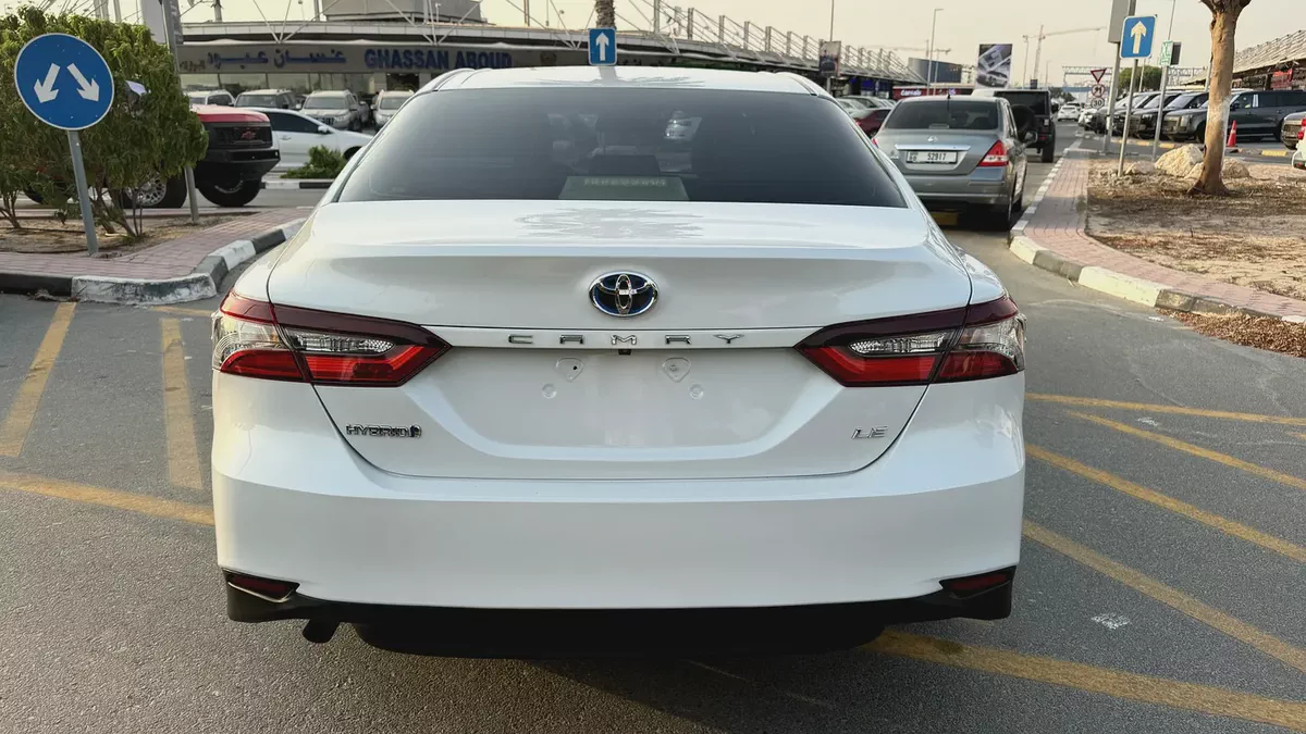 Toyata Camry LE Hybrid 2021 GCC specs, Free offers! Bank loan can be arranged!-2-2