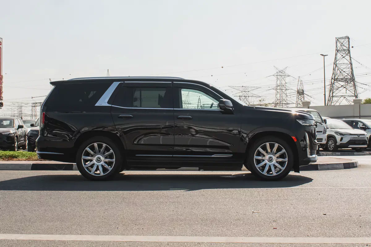 2023 - CADILLAC ESCALADE - /// BRAND NEW CONDITION /// - ONLY 58,000 KM-3-3