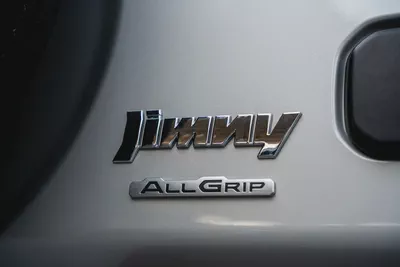 Suzuki Jimny GL AT 2026 (GCC Specs) 1.5L - Brand New 5 Doors-3