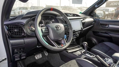 Toyota Hilux GR Sport 4.0L-10