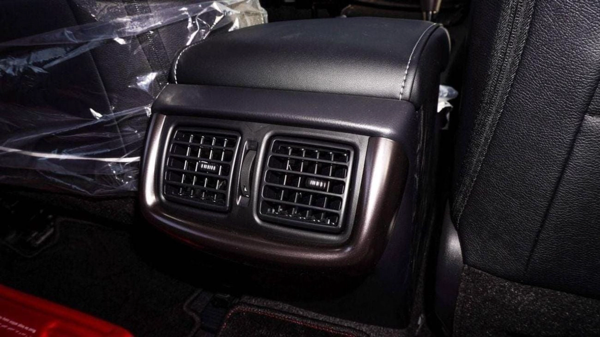 Toyota Hilux GR Sport 4.0L-11-0