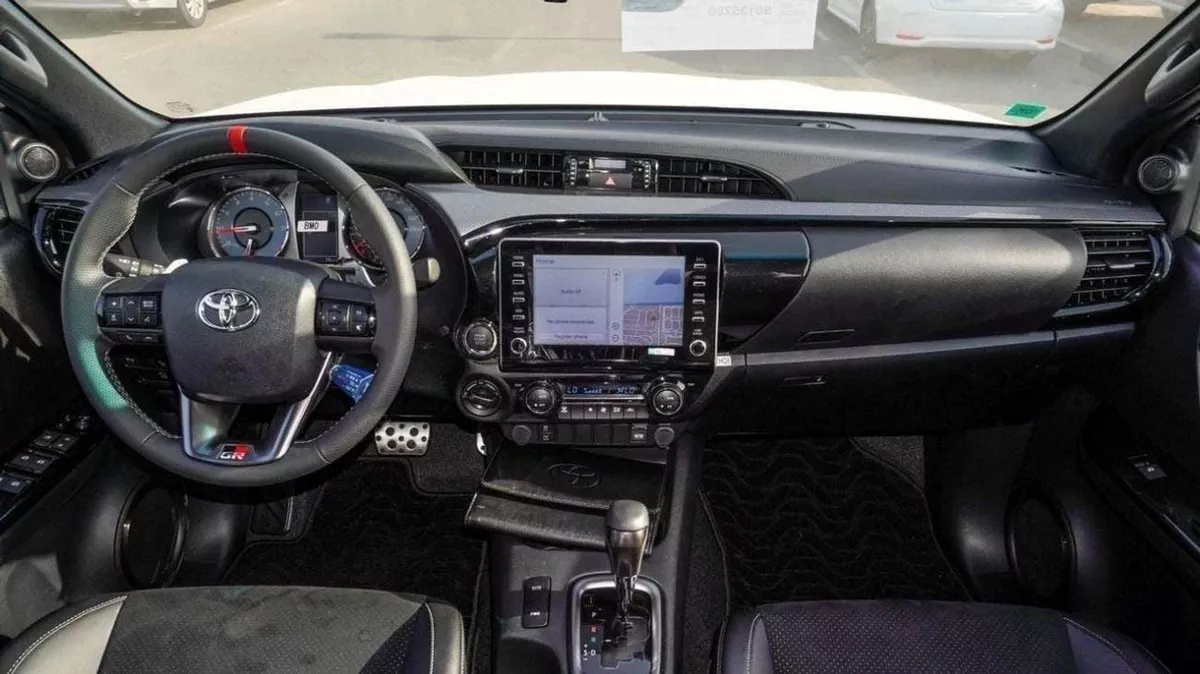 Toyota Hilux GR Sport 4.0L-8-0