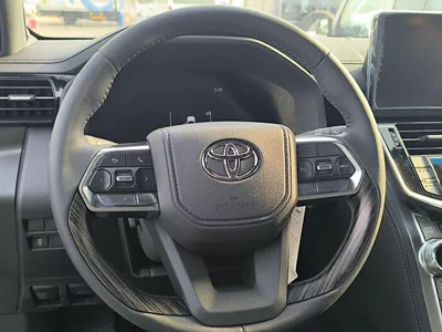 Toyota Land Cruiser VXR-10