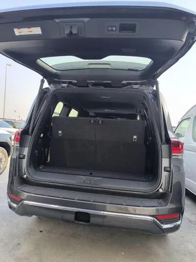 Toyota Land Cruiser VXR-6