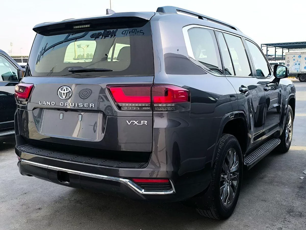 Toyota Land Cruiser VXR-4-0