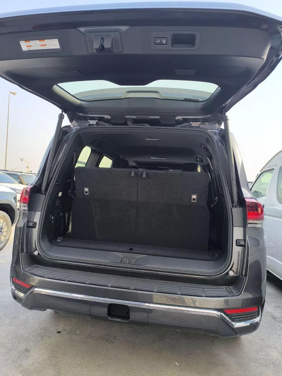 Toyota Land Cruiser VXR-6-0