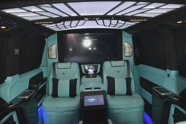 2023 ll Mercedes V300 Diesel ll Maybach Upgraded ll
