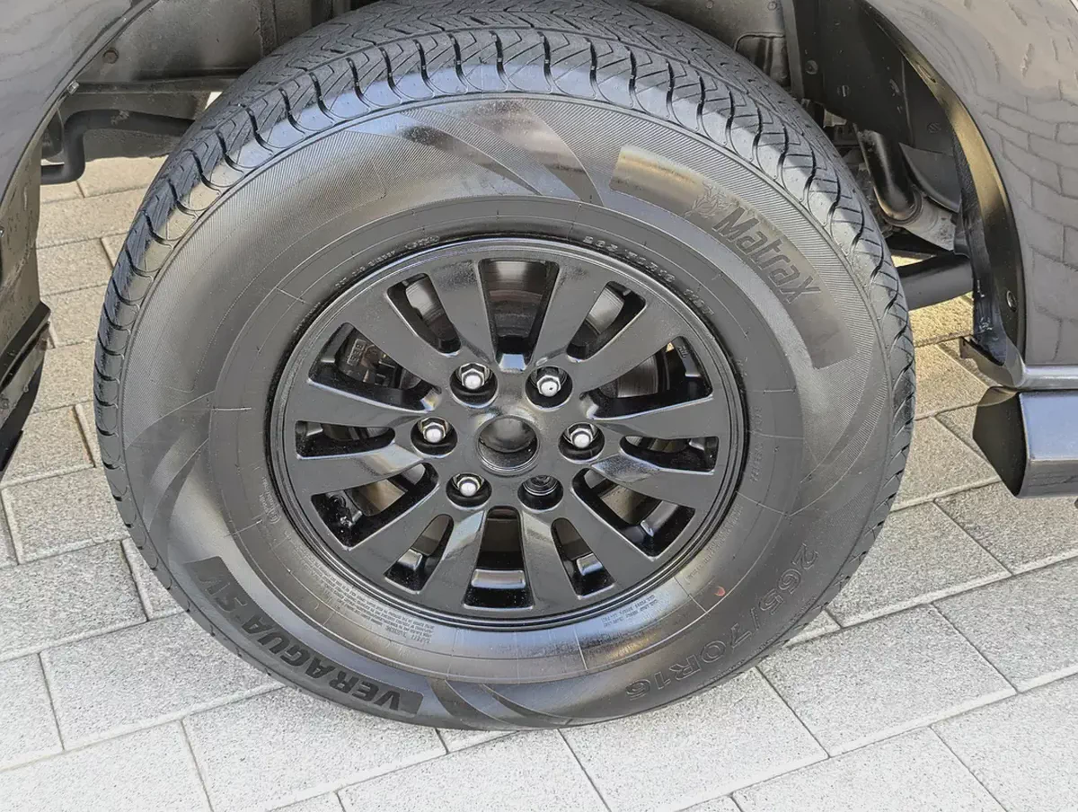 Mitsubishi Pajero GLS MID 2015 - GCC Specs - Reliable SUV-8-8