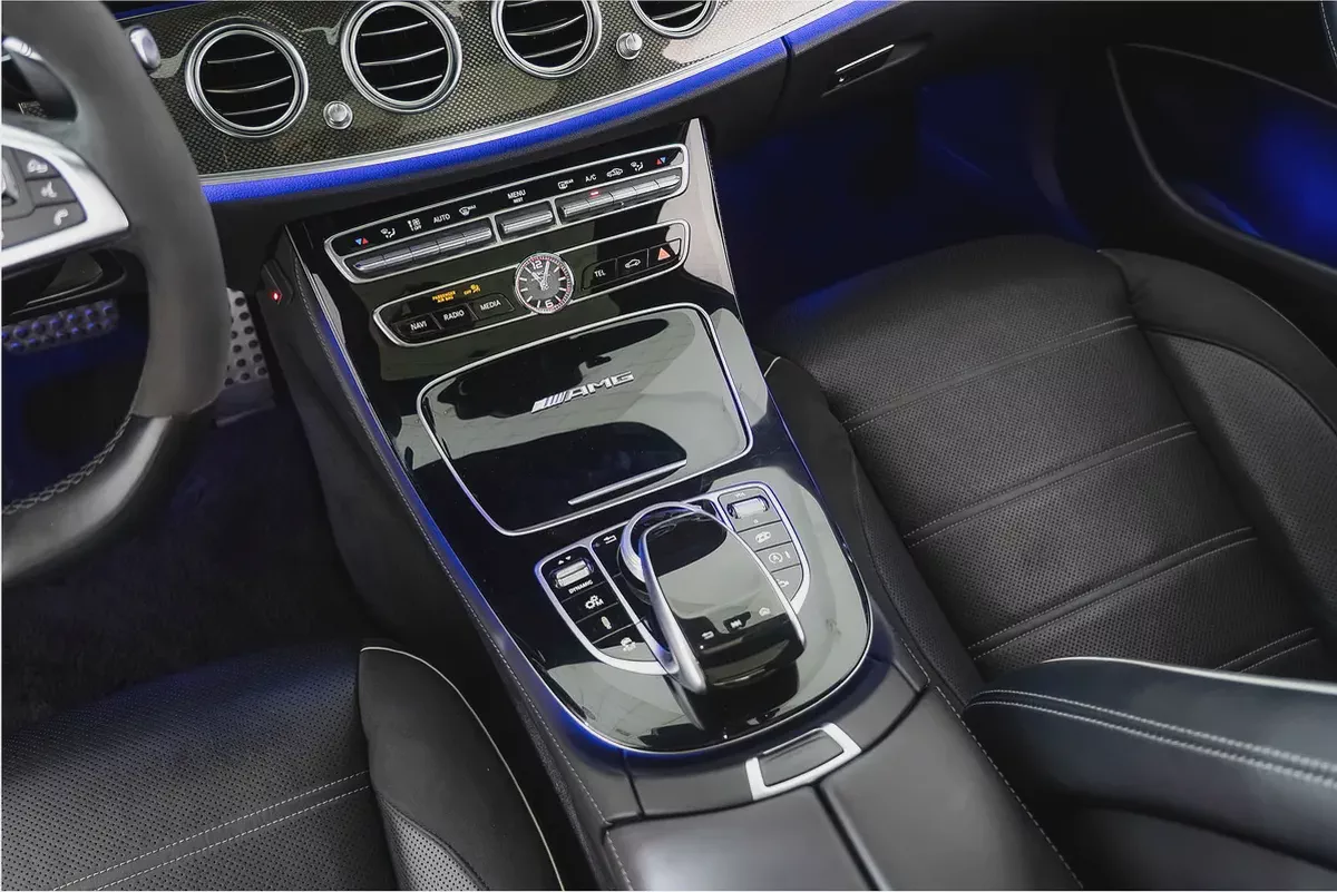 AED 6,007 / 36 months | 0% D2017 Mercedes Benz E63s / Full Service History / Japanese Spec 4.5B-9-9