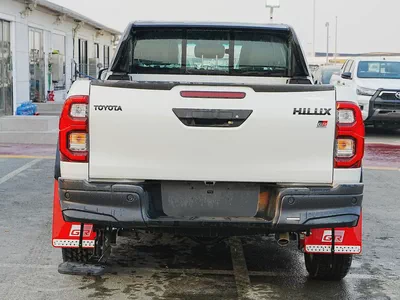 Hilux D/C P/up 4x4 2.8L DIESEL AUTO GR-S RED FLAP GCC BRAND NEW 0KM-4