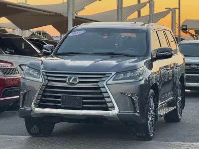Lexus LX 570 Signature 2017 | GCC Specs | Pristine Condition-4