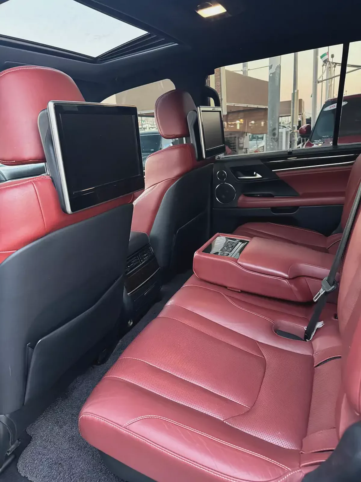 Lexus LX 570 Signature 2017 | GCC Specs | Pristine Condition-16-16