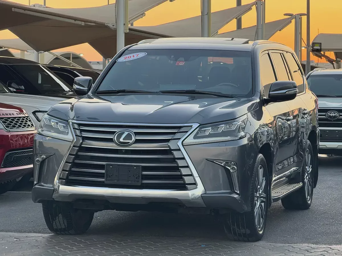 Lexus LX 570 Signature 2017 | GCC Specs | Pristine Condition-4-4
