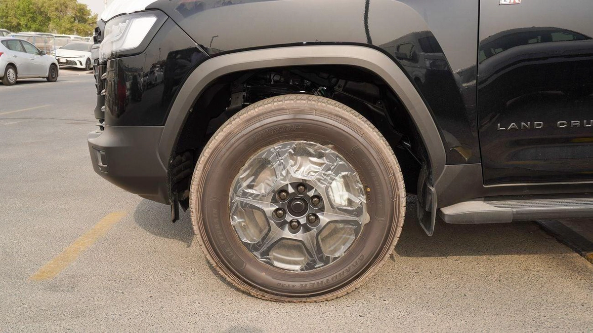 Toyota Land Cruiser GR SPORT 3.5L V6-18-18