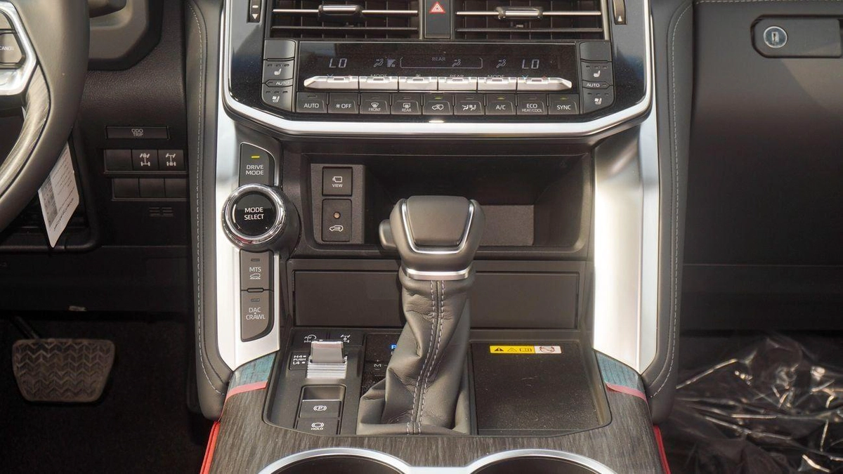 Toyota Land Cruiser GR SPORT 3.5L V6-6-6