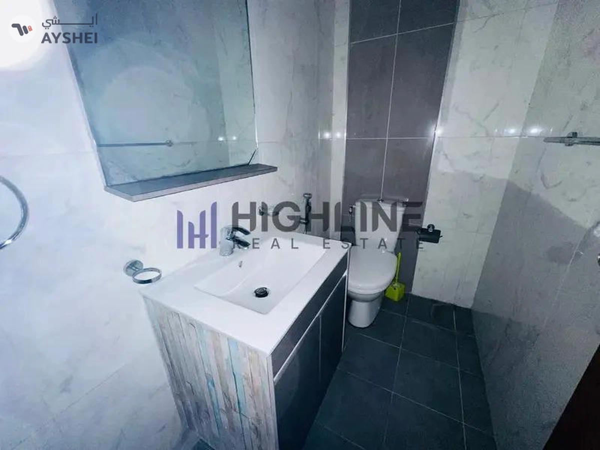 Open Kitchen | Prime Location | Family Building