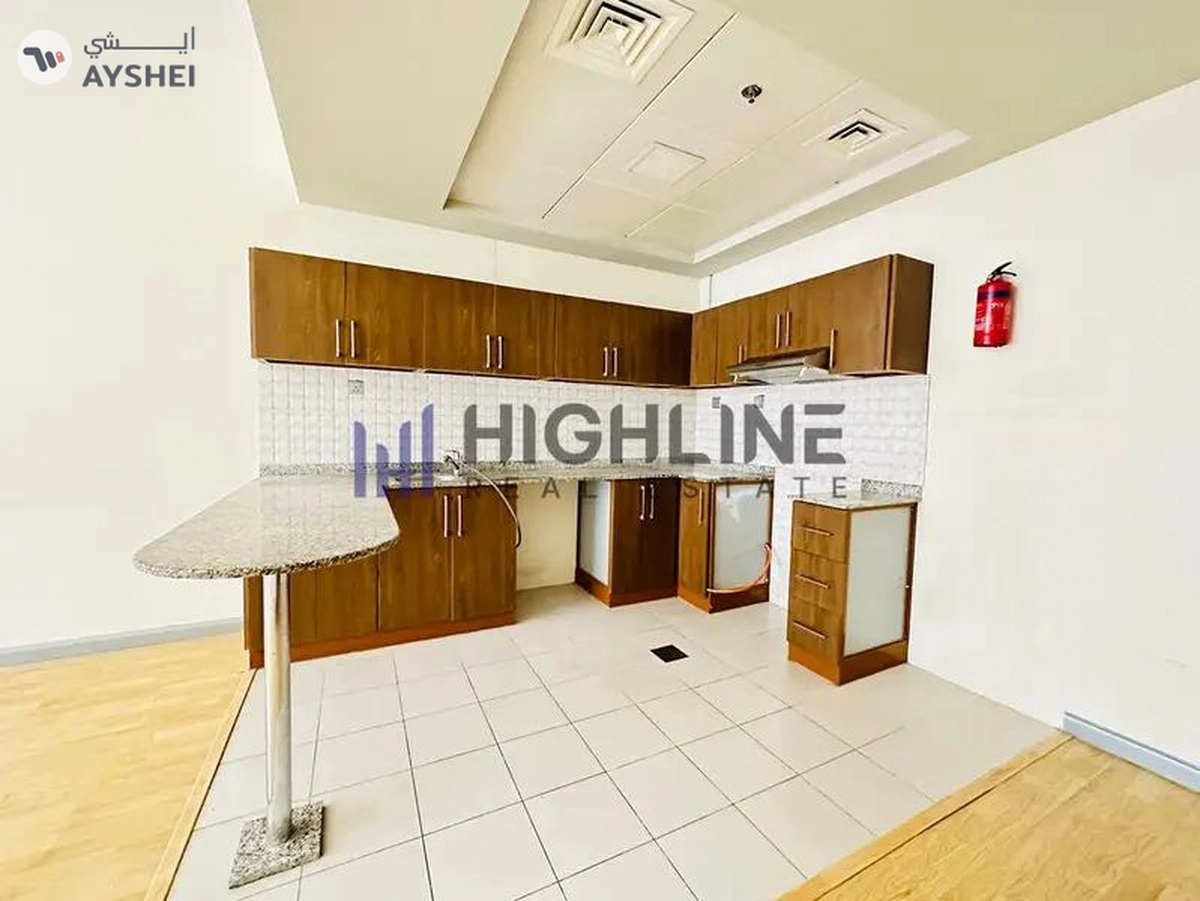 Open Kitchen | Prime Location | Family Building