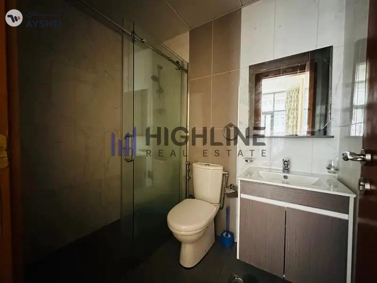 Open Kitchen | Prime Location | Family Building