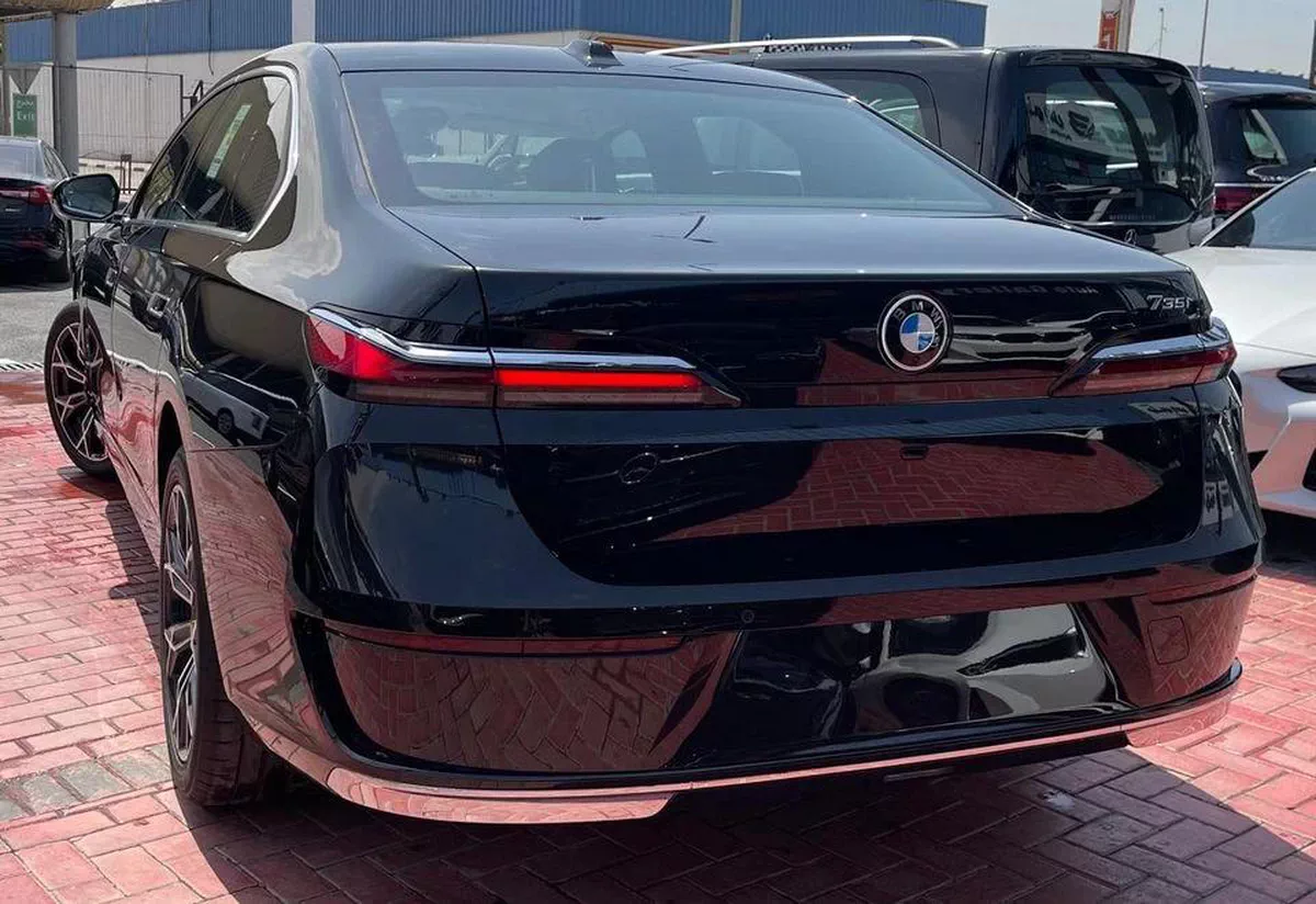 BMW 735i EXCELLENCE Under Warranty & Service 2026 GCC-6-6