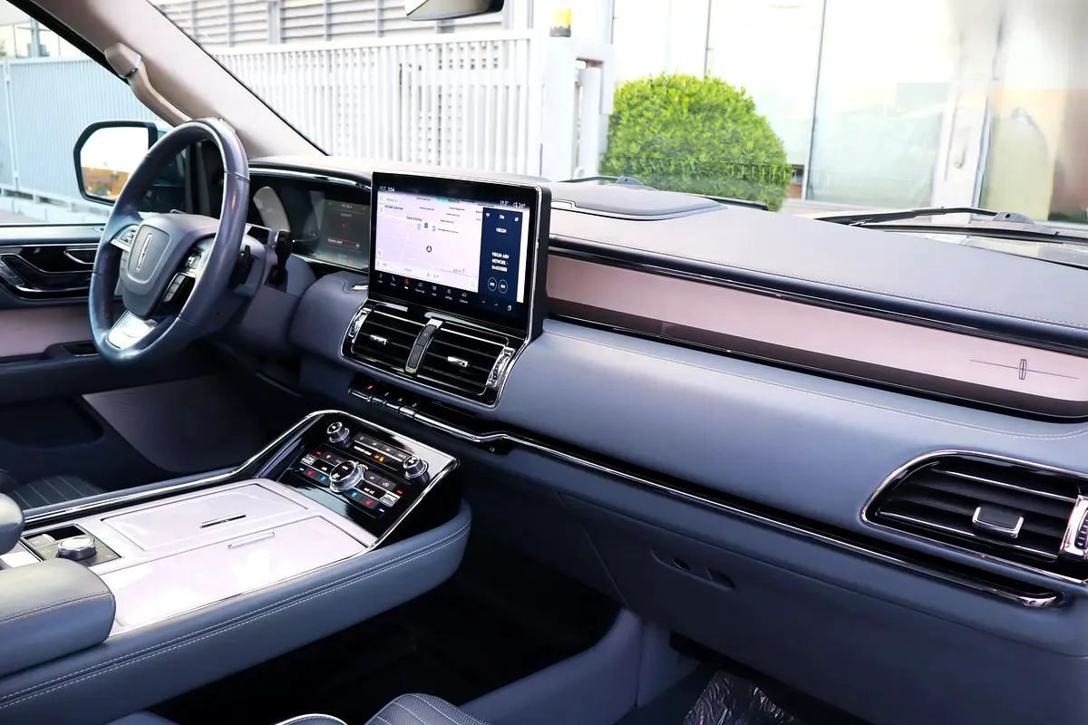 Lincoln Navigator Presidential 2023 – GCC Specification - Under Agency Warranty Until 2028-5-5