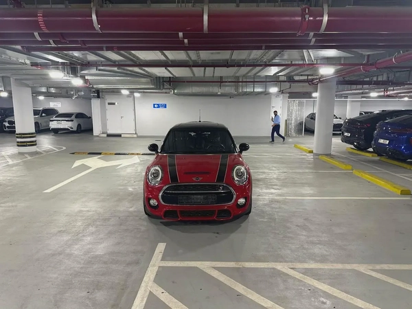 MINI COOPER S JCW John cooper works || GCC || FULL AGENCY SERVICE || ORIGINAL PAINT