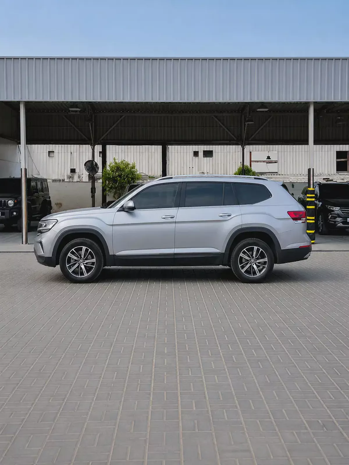 AED 1,250 P.M | Volkswagen Teramont Comfortline 2021 GCC Specs-1-1