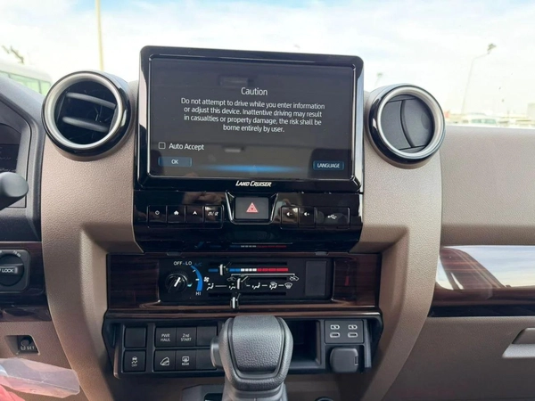 Toyota Land Cruiser 70 LC 76 Petrol 4.0L Full Option Automatic Model 2025 Omani Specifications