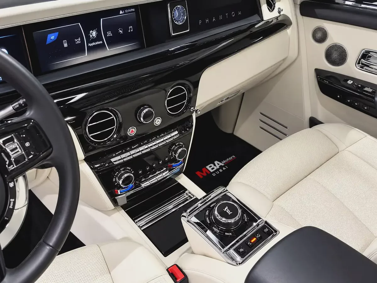 2021 | Rolls Royce Phantom | 2 Keys | European Specs | Fully loaded-8-8