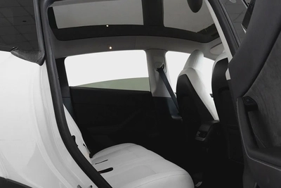2,461 AED / 60 month’s | 0% DP | 2023 Tesla Model Y Long Range Dual Motor / Tesla Warranty-12