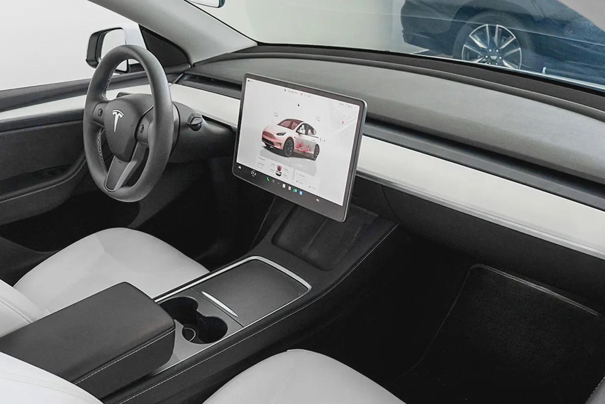 2,461 AED / 60 month’s | 0% DP | 2023 Tesla Model Y Long Range Dual Motor / Tesla Warranty-10-10