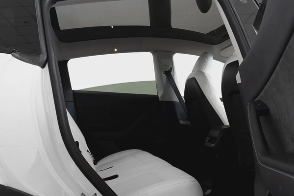 2,461 AED / 60 month’s | 0% DP | 2023 Tesla Model Y Long Range Dual Motor / Tesla Warranty