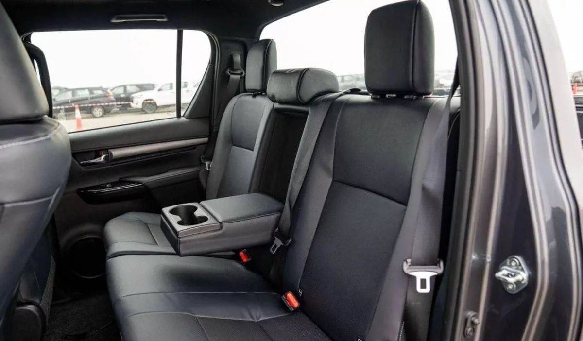 Toyota Hilux ADVENTURE-18-0